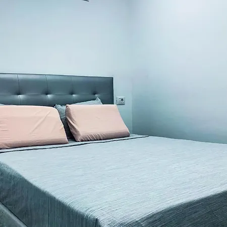 Renovated Flat With Balcony Near Las Vistas Beach *